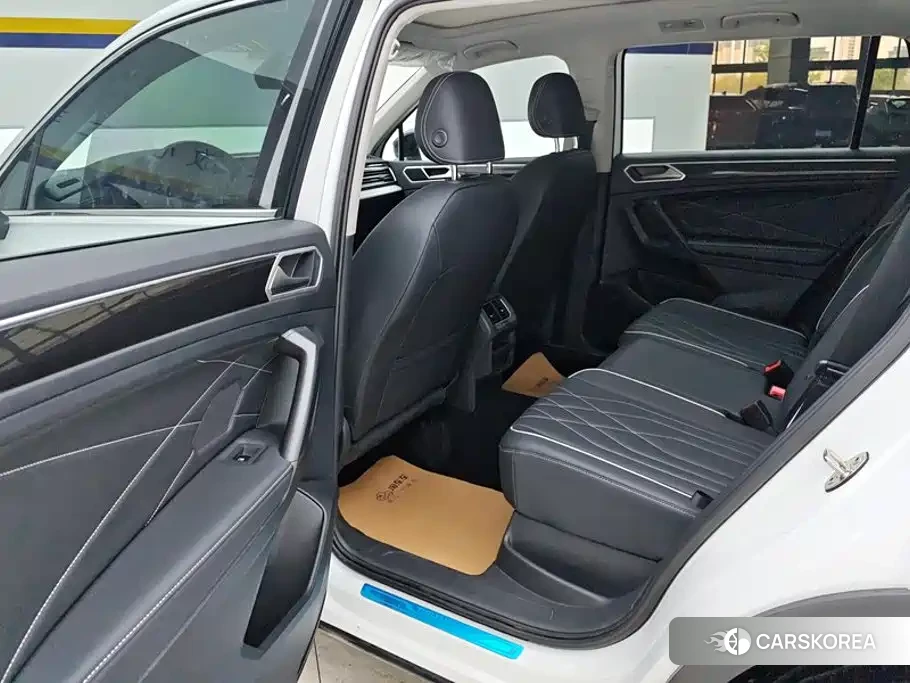 Volkswagen Tiguan L id 4576652 из Китая 8
