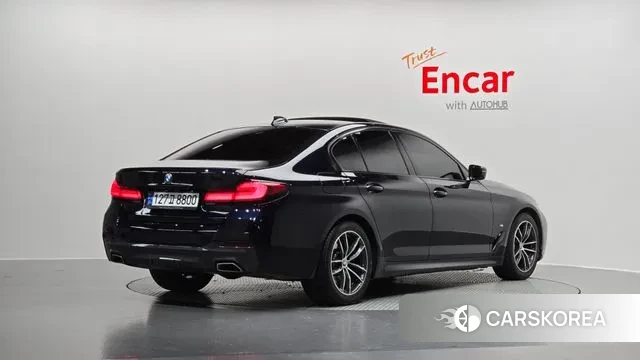 BMW 5 Series (G30) id 3416383 из Кореи 12