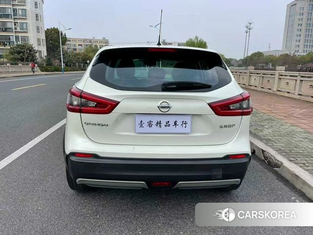 Nissan Qashqai 2023 Белый из Китая, фото 2