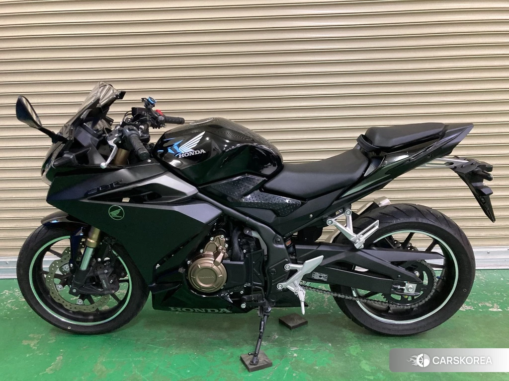Проданный Honda CBR400R ABS 2023 из Японии
