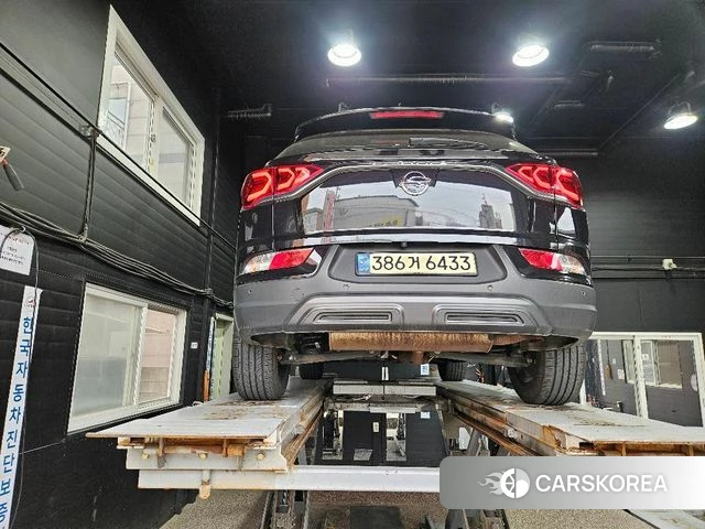 Ssangyong Beautiful Korando 2022 Черный из Кореи, фото 2