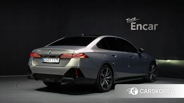 BMW 5 Series (G60) id 4630019 из Кореи 12