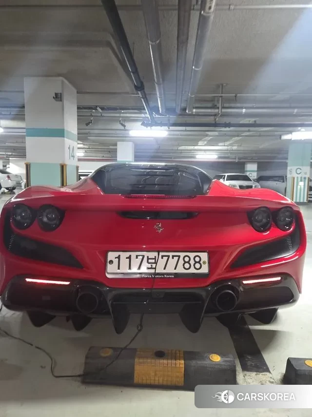 Ferrari F8 Tributo id 3361546 из Кореи 11