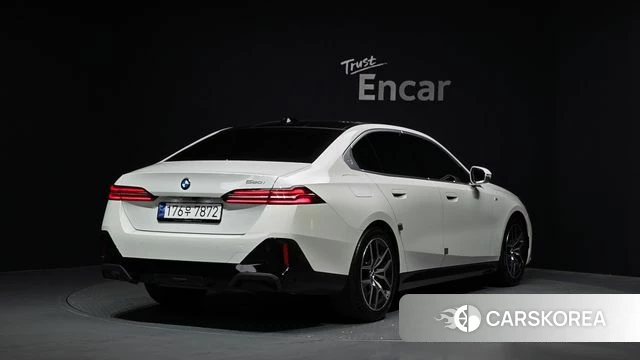 BMW 5 Series (G60) id 4584660 из Кореи 12