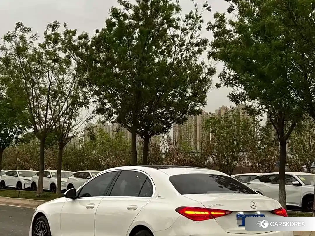 Mercedes-Benz C-class 2024 Белый из Китая, фото 2