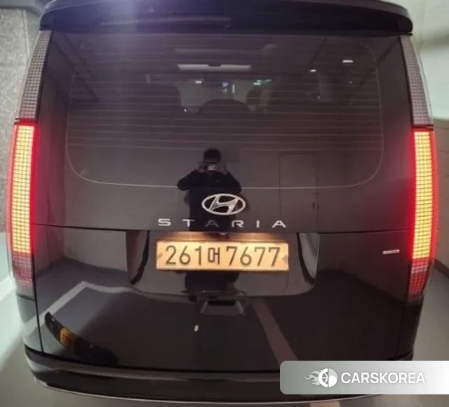 Hyundai Staria 2021 Черный из Кореи, фото 2