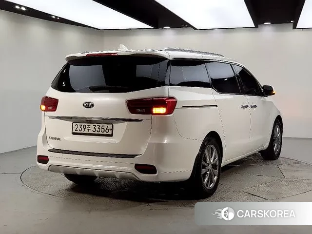 Kia The New Carnival id 3484252 из Кореи 12