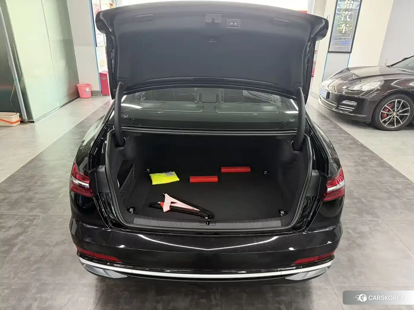 Audi A6L 2026 Черный из Китая, фото 4