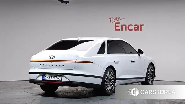 Hyundai Grandeur (GN7) id 3732253 из Кореи 12