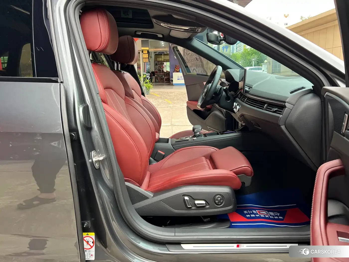 Audi A4L id 4644449 из Китая 12