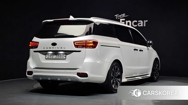 Kia The New Carnival id 4728199 из Кореи 12