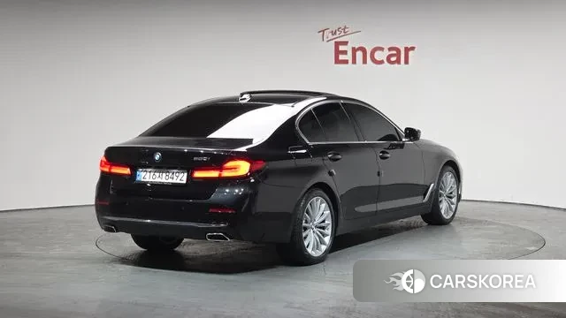 BMW 5 Series (G30) id 3701568 из Кореи 12