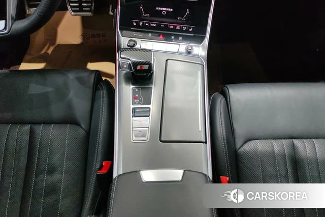 Audi A6L id 4211623 из Китая 9