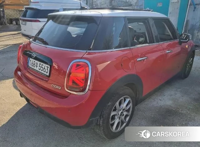 Mini Cooper 2021 Красный из Кореи, фото 5