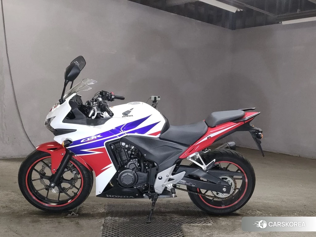 Проданный Honda CBR400R 2018 из Японии, фото 2
