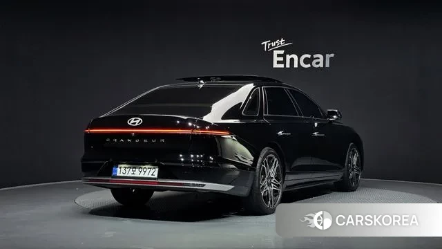 Hyundai Grandeur (GN7) id 3042964 из Кореи 12