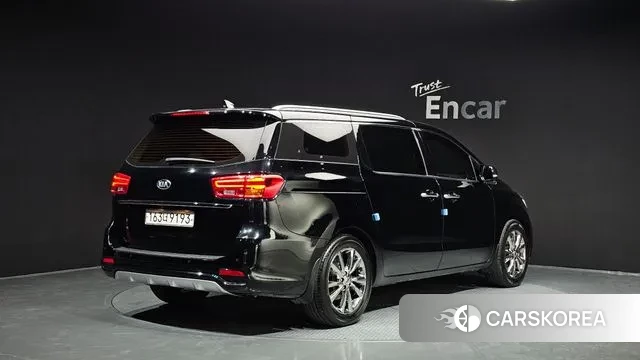 Kia The New Carnival id 3703338 из Кореи 12