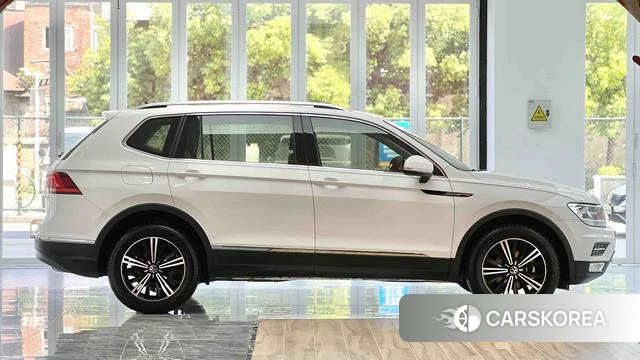 Volkswagen Tiguan L id 4258843 из Китая 12