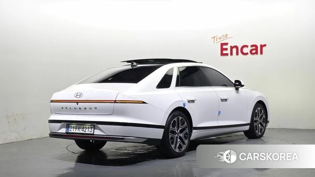 Hyundai Grandeur Hybrid (GN7) id 4523432 из Кореи 12