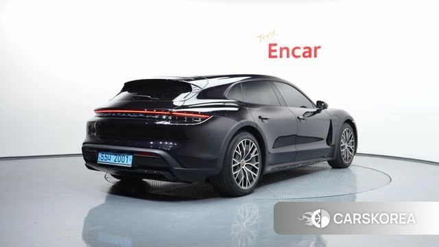 Porsche Taycan id 3883641 из Кореи 12