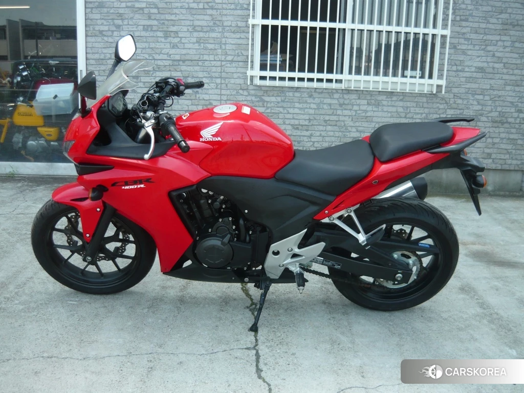 Проданный Honda CBR400R 2014 из Японии