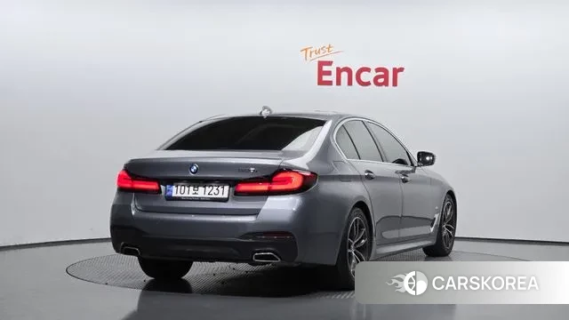 BMW 5 Series (G30) id 3366146 из Кореи 12