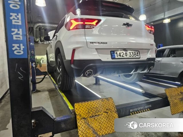 Chevrolet (GM Daewoo) Trailblazer 2021 Белый из Кореи, фото 2