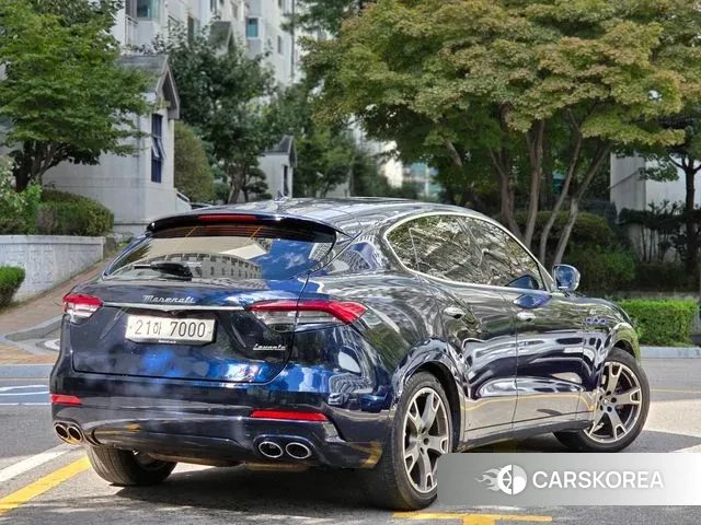 Maserati Levante id 3257231 из Кореи 11