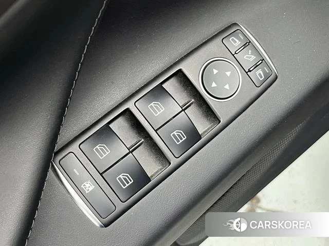 Tesla Model X id 4253407 из Китая 12