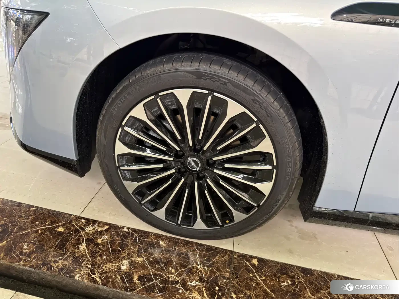 Nissan N7 id 4578346 из Китая 10