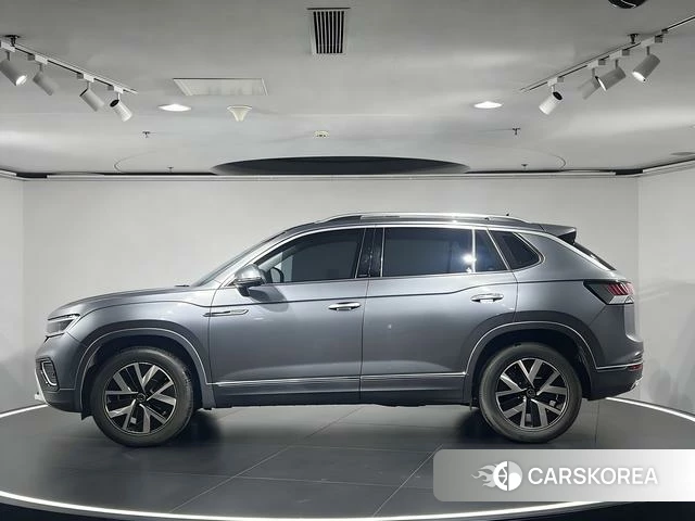 Volkswagen Tanyue 2024 Серебристо-серый из Китая, фото 6
