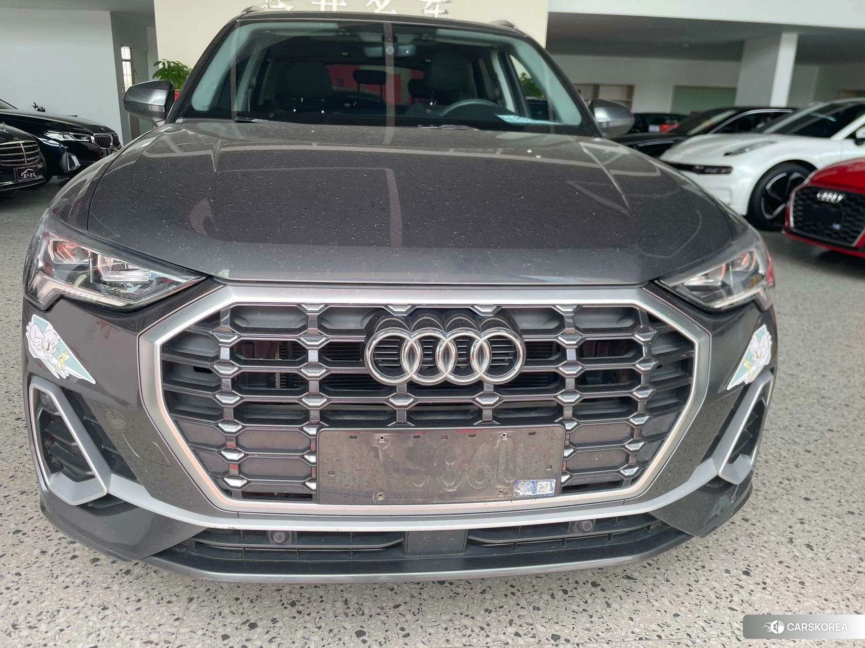 Audi Q3 2022 Темно-серый из Китая, фото 3