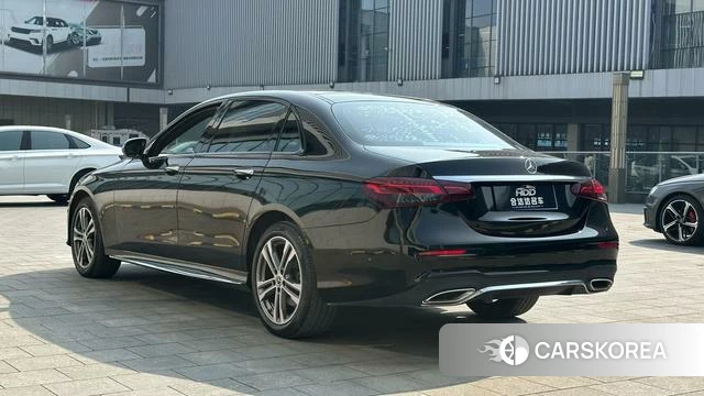 Mercedes-Benz E-class 2021 Черный из Китая, фото 2