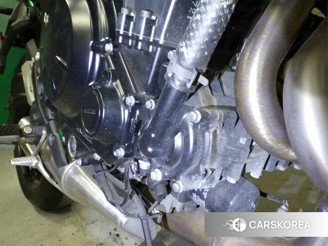 Engine photo
