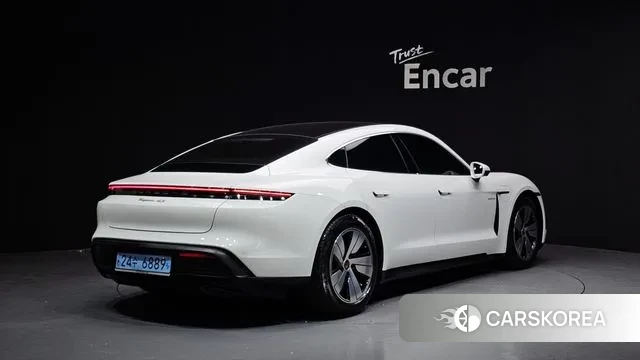 Porsche Taycan id 3411997 из Кореи 12