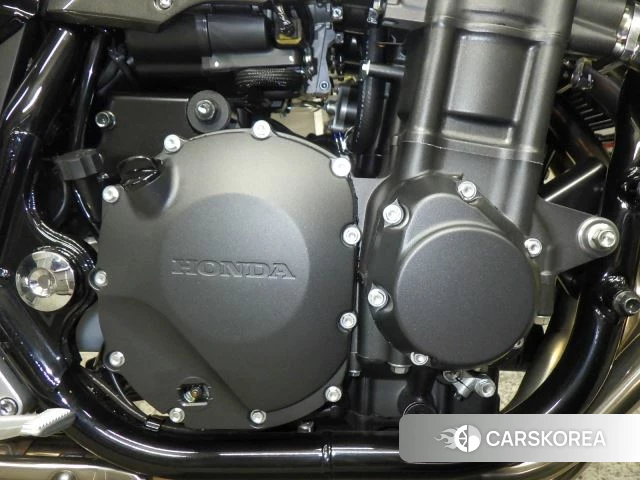 Engine photo