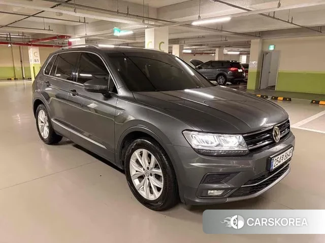 Volkswagen Tiguan second Generation 2020 Серый из Кореи, фото 2