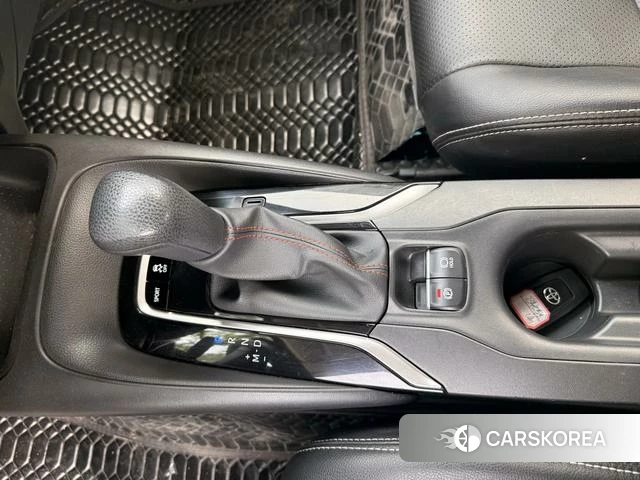 Toyota Corolla 2023 Белый из Китая, фото 3
