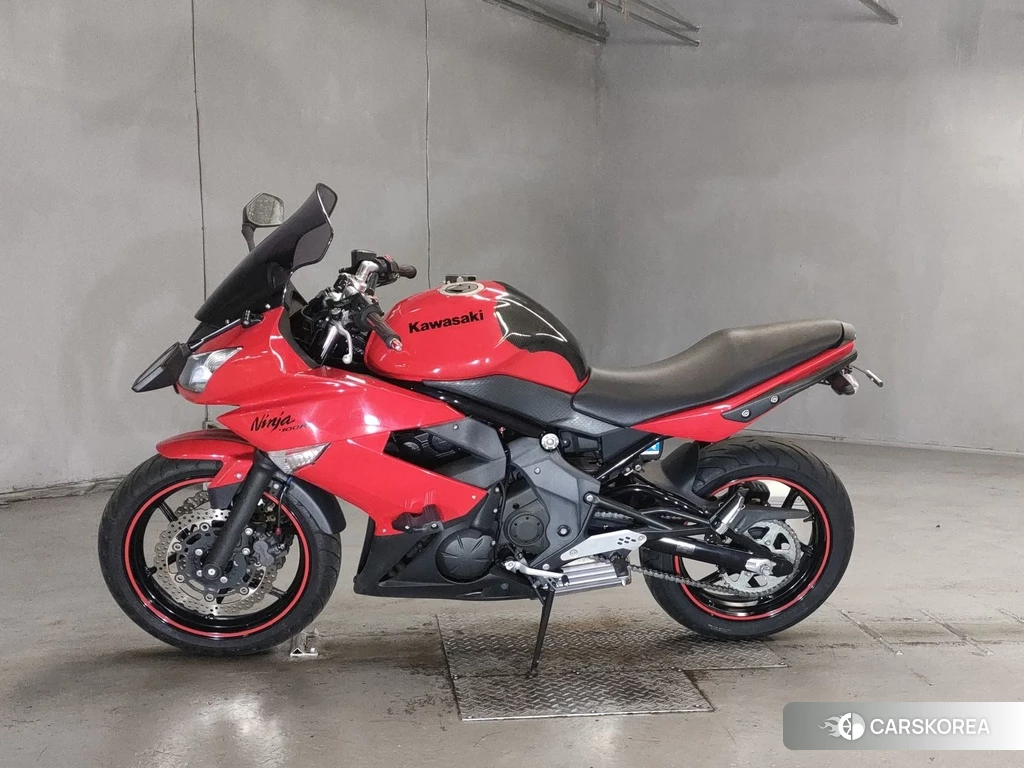 Проданный Kawasaki NINJA 400R 2012 из Японии