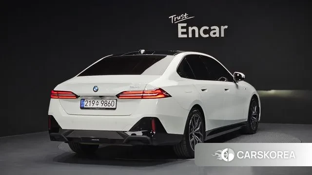 BMW 5 Series (G60) id 3431515 из Кореи 12