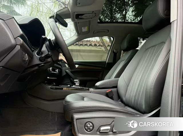 Audi Q5L id 4348528 из Китая 11