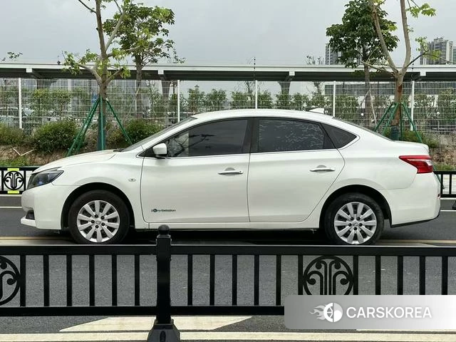 Nissan Sylphy Pure Electric id 4220632 из Китая 12