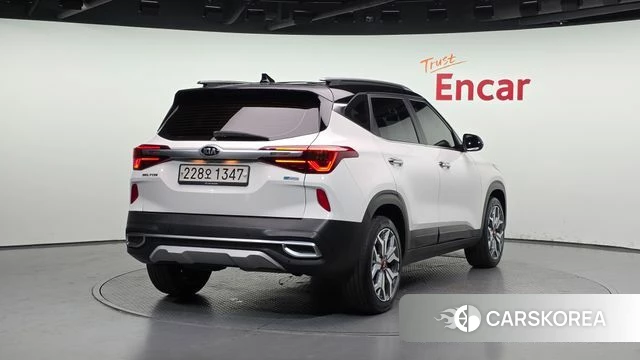 Kia Seltos id 4268772 из Кореи 12