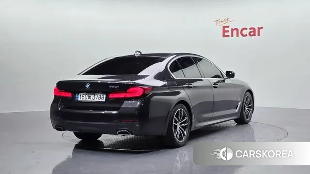 BMW 5 Series (G30) id 3701564 из Кореи 12