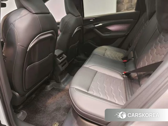 Audi Q6L e-tron id 4265960 из Китая 7