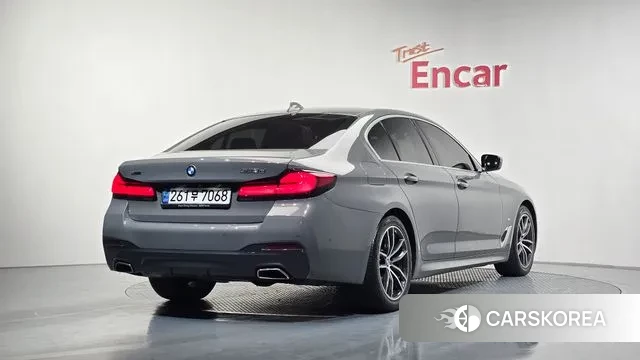 BMW 5 Series (G30) id 3509151 из Кореи 12