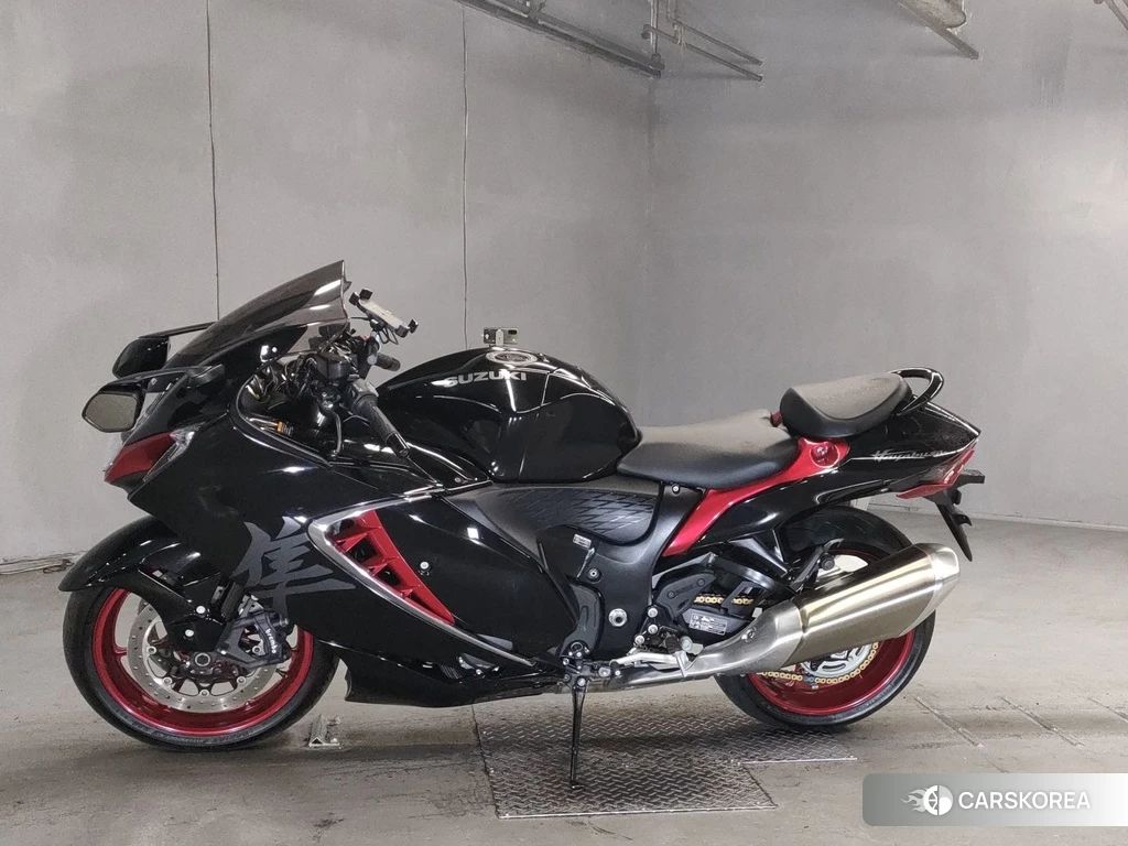 Проданный Suzuki GSX1300R HAYABUSA 2021 из Японии
