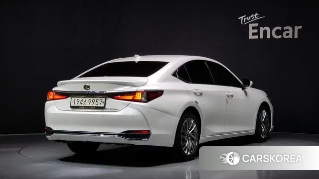 Lexus ES300h 7th generation id 3241534 из Кореи 12