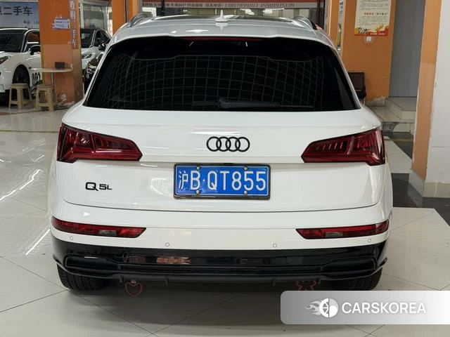 Audi Q5L 2020 Белый из Китая, фото 3