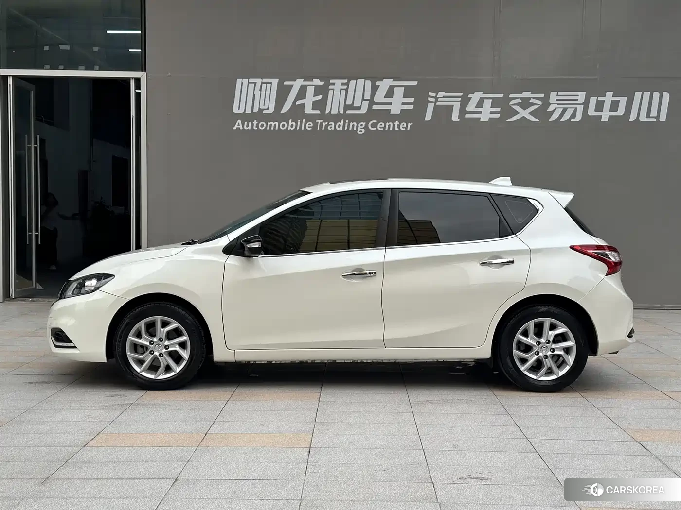 Nissan Tiida id 4570704 из Китая 12